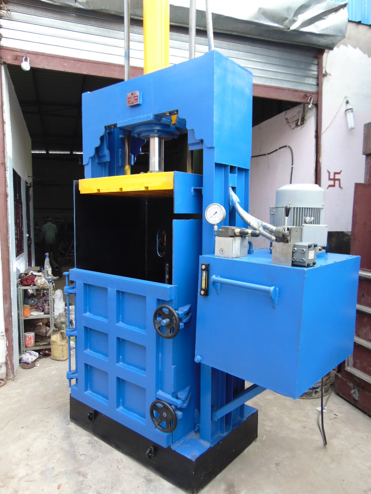 MANUFACTURING OF PRESSING MACHINE